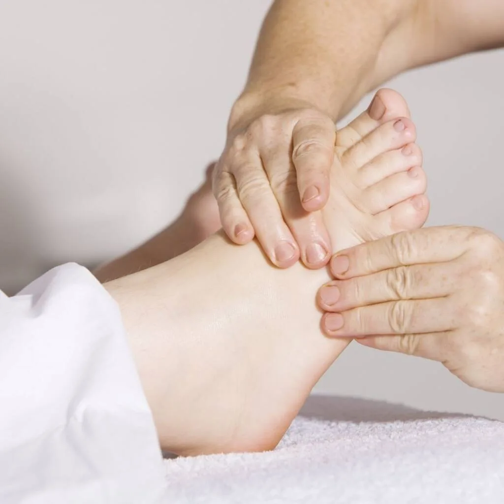 group couples massage classes